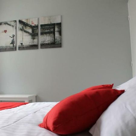 Le Petit Velotte - Un Cocon En Coeur De Ville Lägenhet Montbéliard Exteriör bild